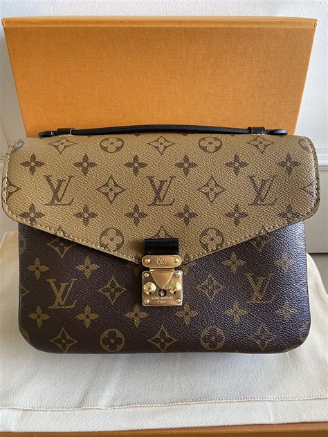 louis vuitton pochette metis reverse review|louis vuitton pochette metis empreinte.